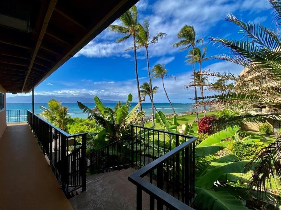 Oceanfront With Aircon-Hear The Waves-Amazing Views-Wifi Leilighet Lahaina Eksteriør bilde